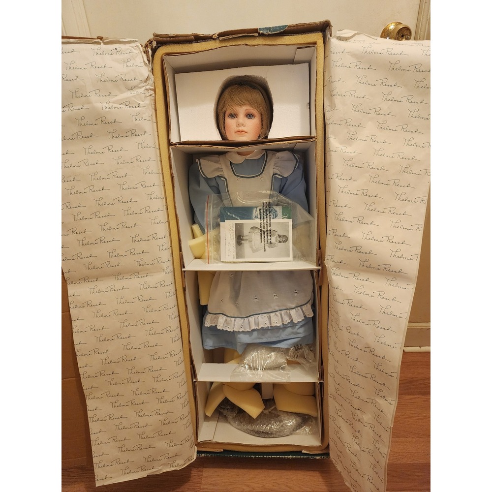 MasterPiece Gallery Alice Limited Edition Artist Doll by Thelma Resch Porcelain